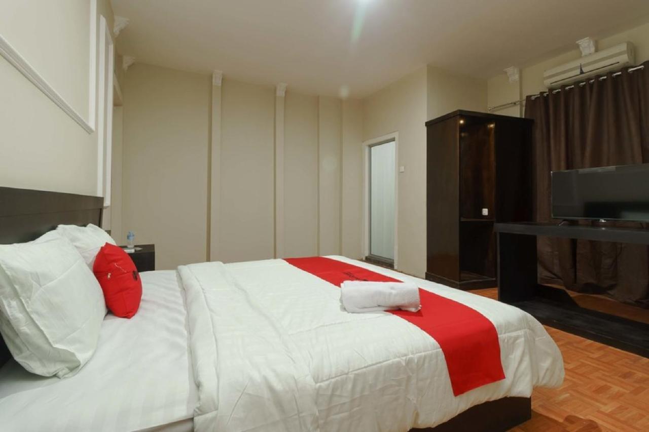 Reddoorz Syariah Near Suzuya Mall Banda Aceh 2 Geutieue Exteriör bild